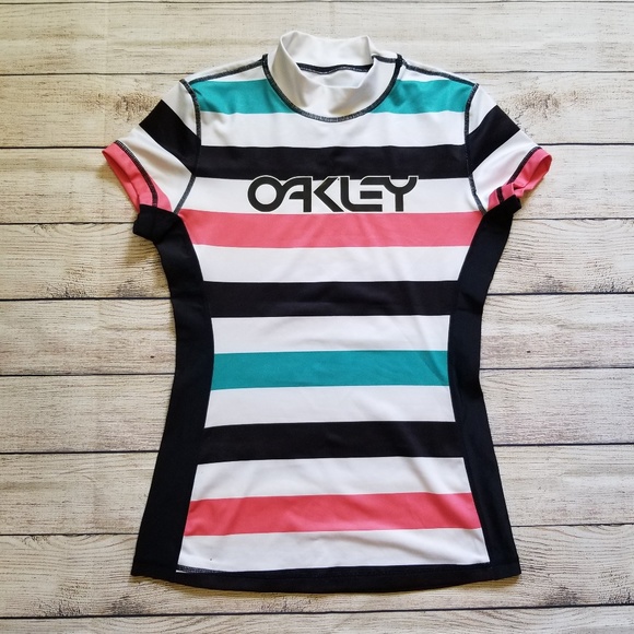 Oakley Other - Oakley | Striped Rashgaurd